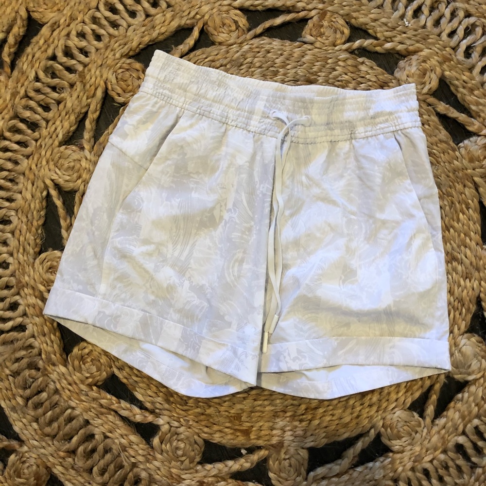 COPY - patterned lululemon shorts